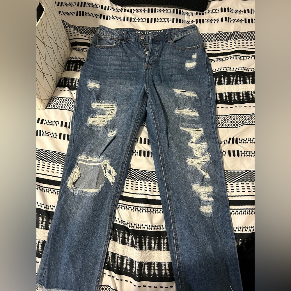 Ripped Boyfriend Jeans